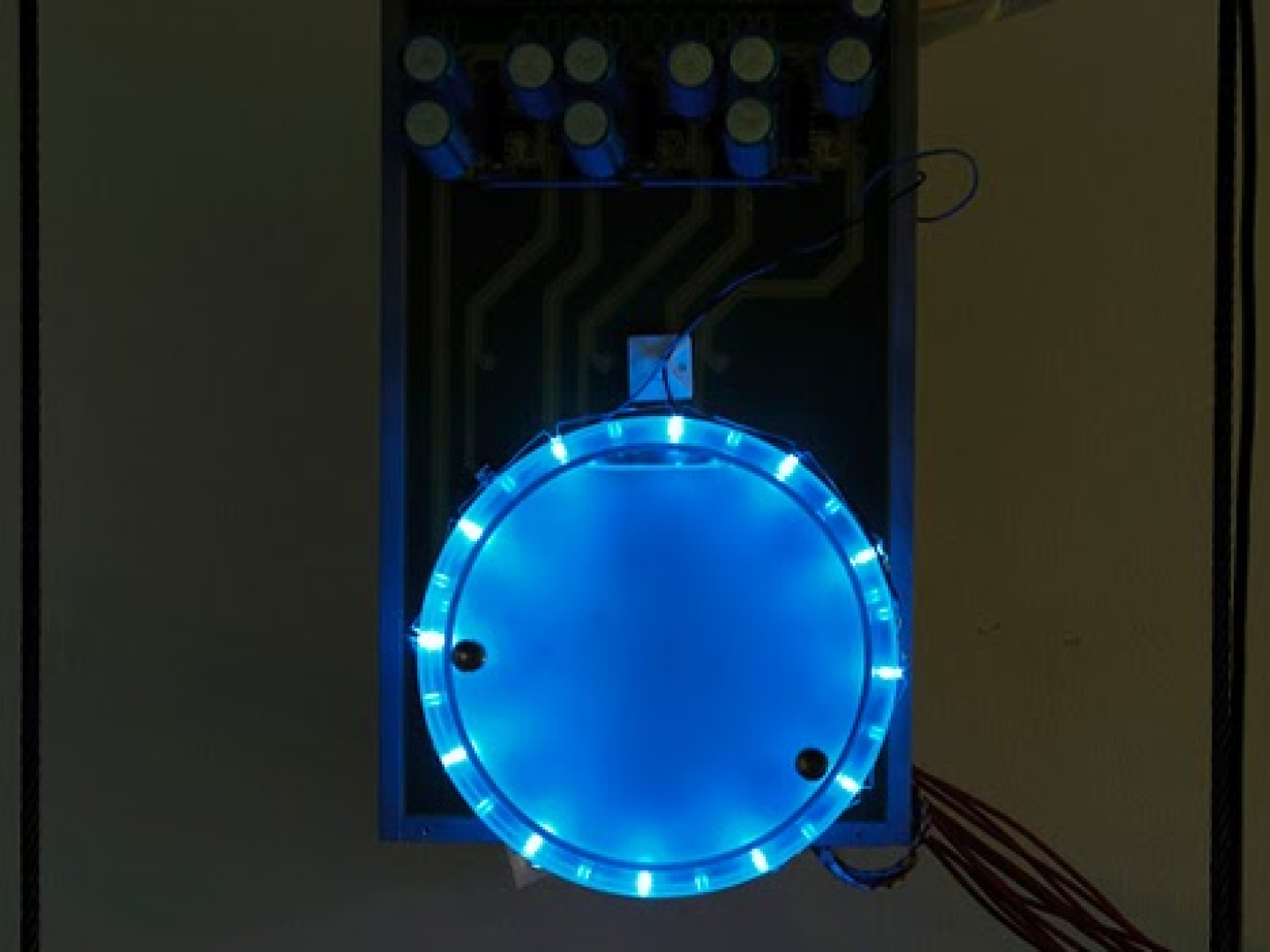 Living Mirror  - Prototype (2013), Age of Wonder, Natlab, Eindhoven, The Netherlands, Photo: Sas Schilten  © C-LAB. 
