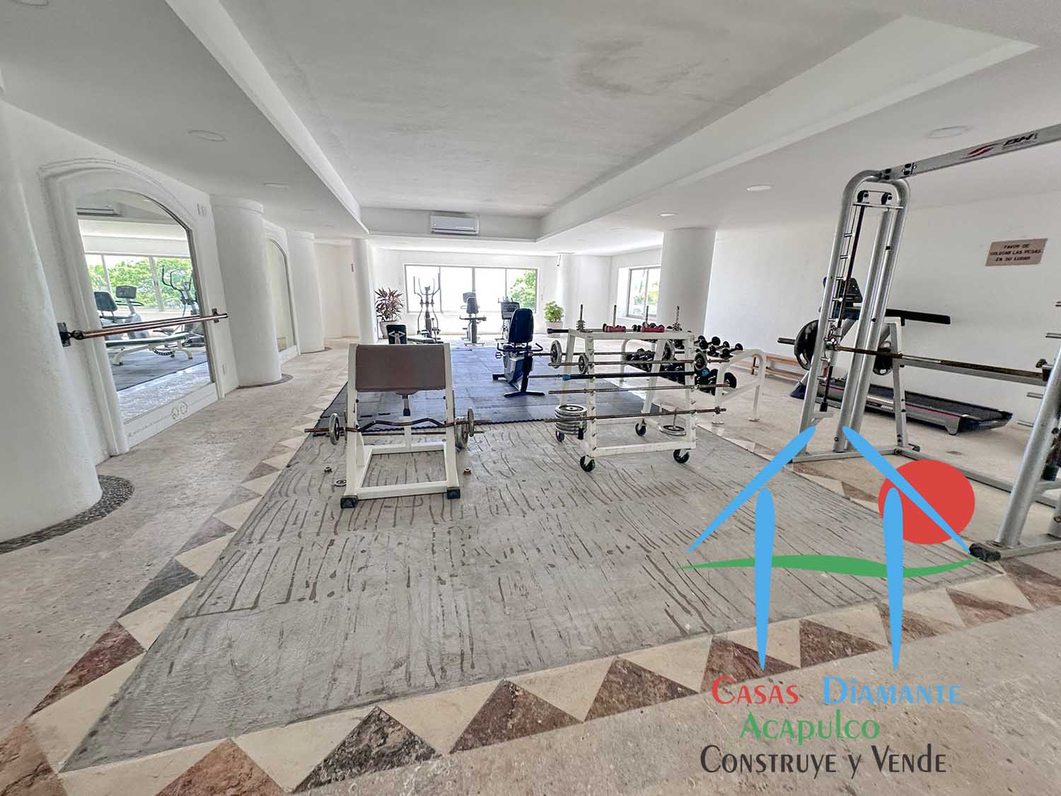 Océano - Gimnasio 1