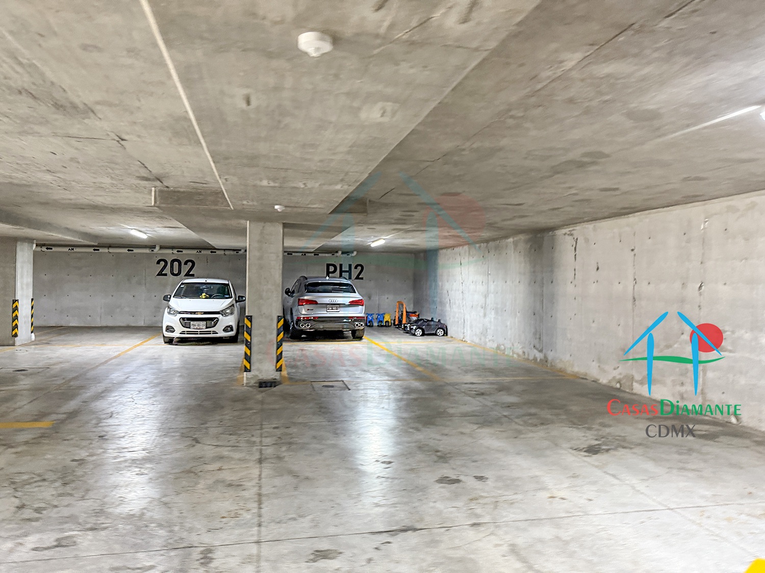 Condominio Ursus - Estacionamiento 6