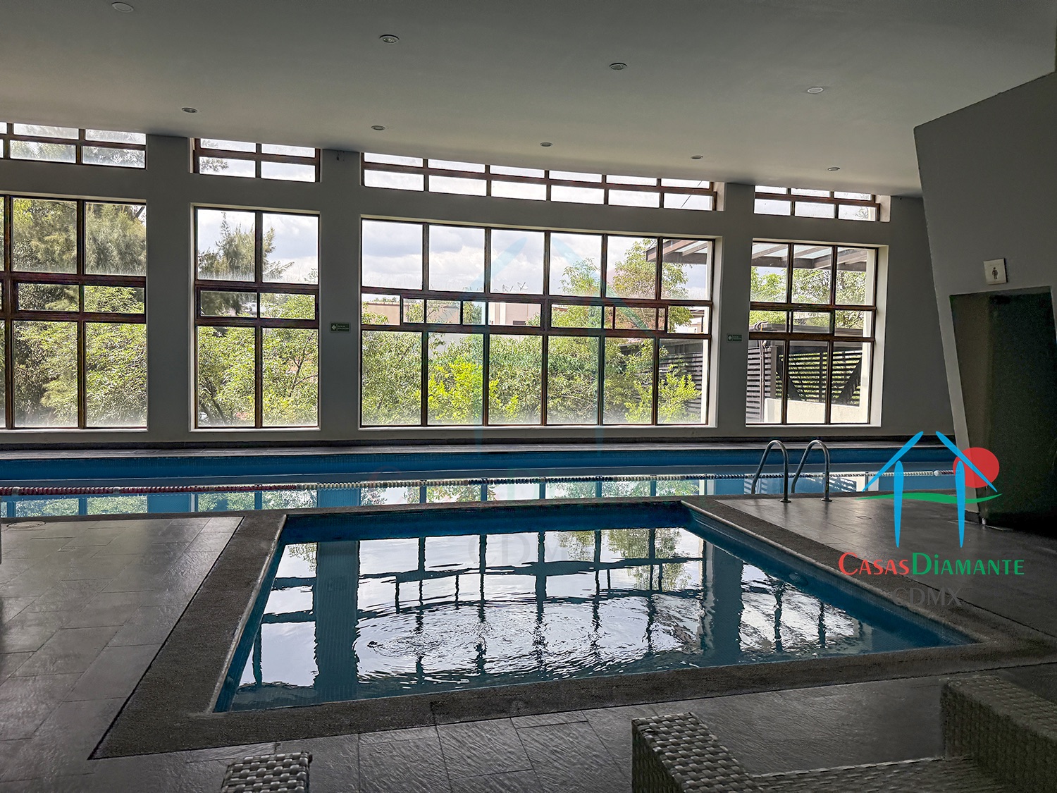 Privada Equus - Alberca 2