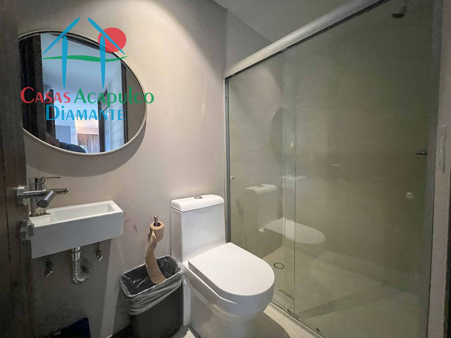 La Isla Fiji PH Y - Baño de visitas 1