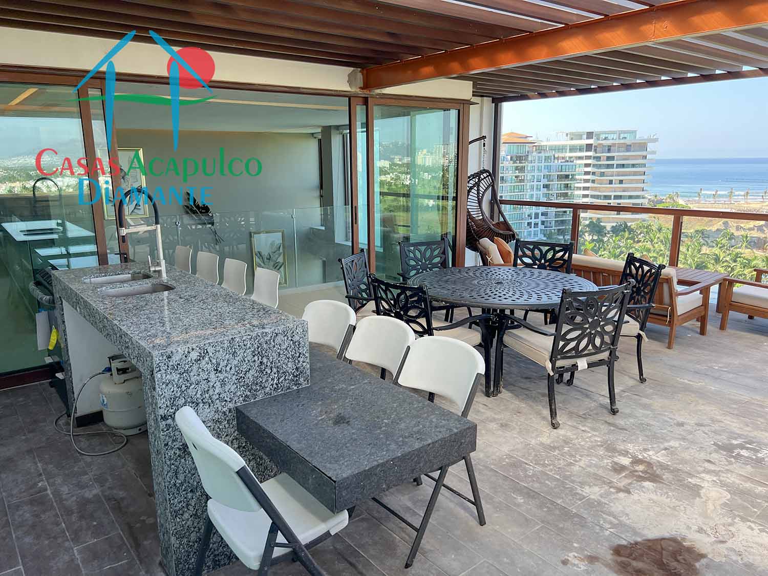 La Isla Fiji PH Y - Roof garden 3