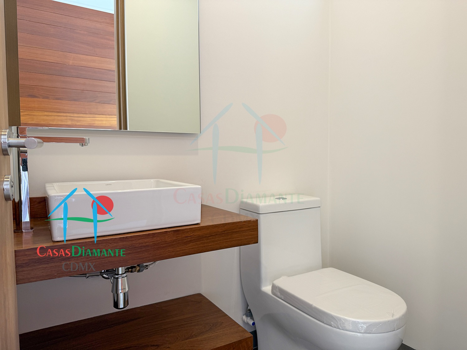 Las Águilas Verdun Casa E - Baño de visitas 1