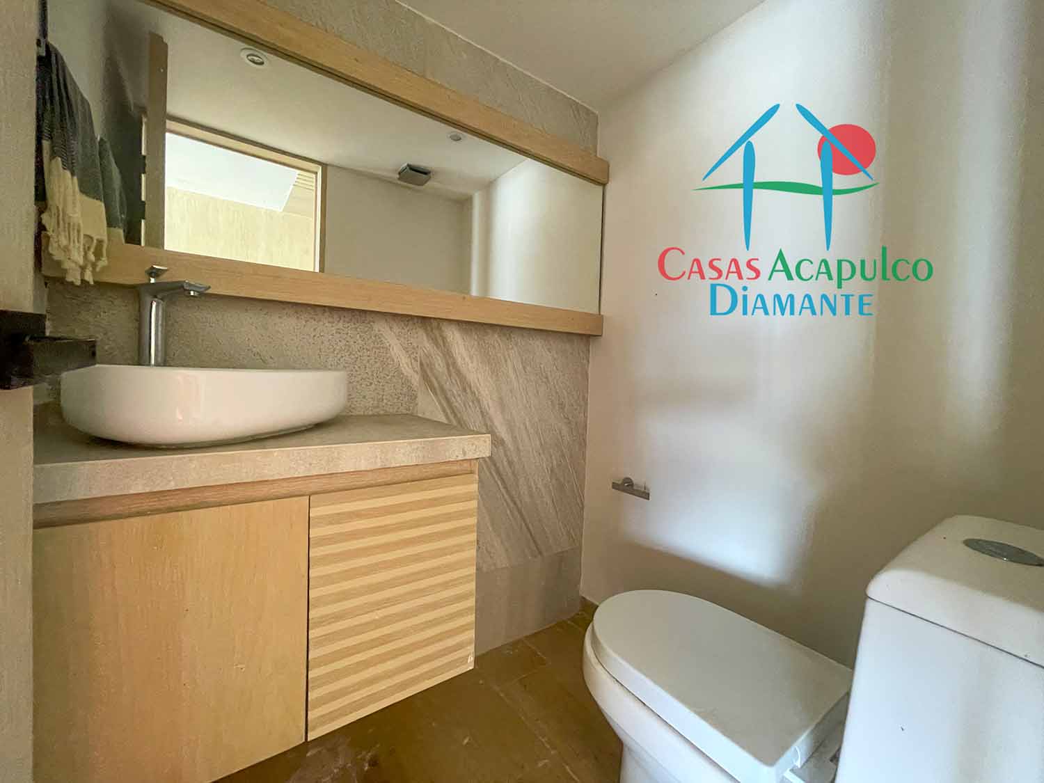 Aquarelle 1501 - Baño de visitas 1