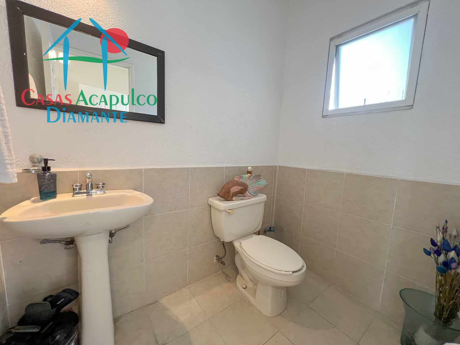 Villas Playa Diamante 97 - Baño de visitas 1
