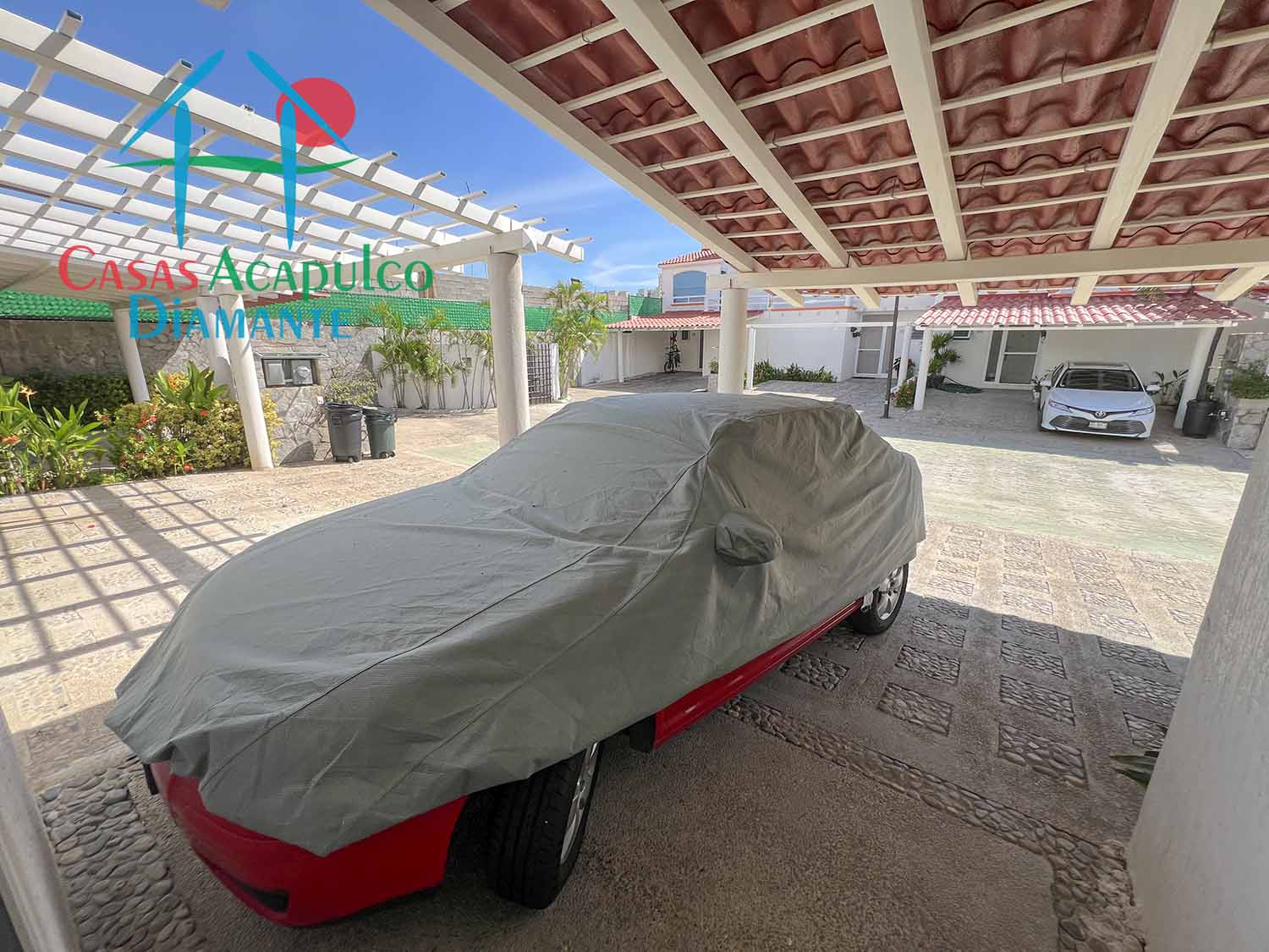 Villas Playa Diamante 97 - Estacionamiento 2