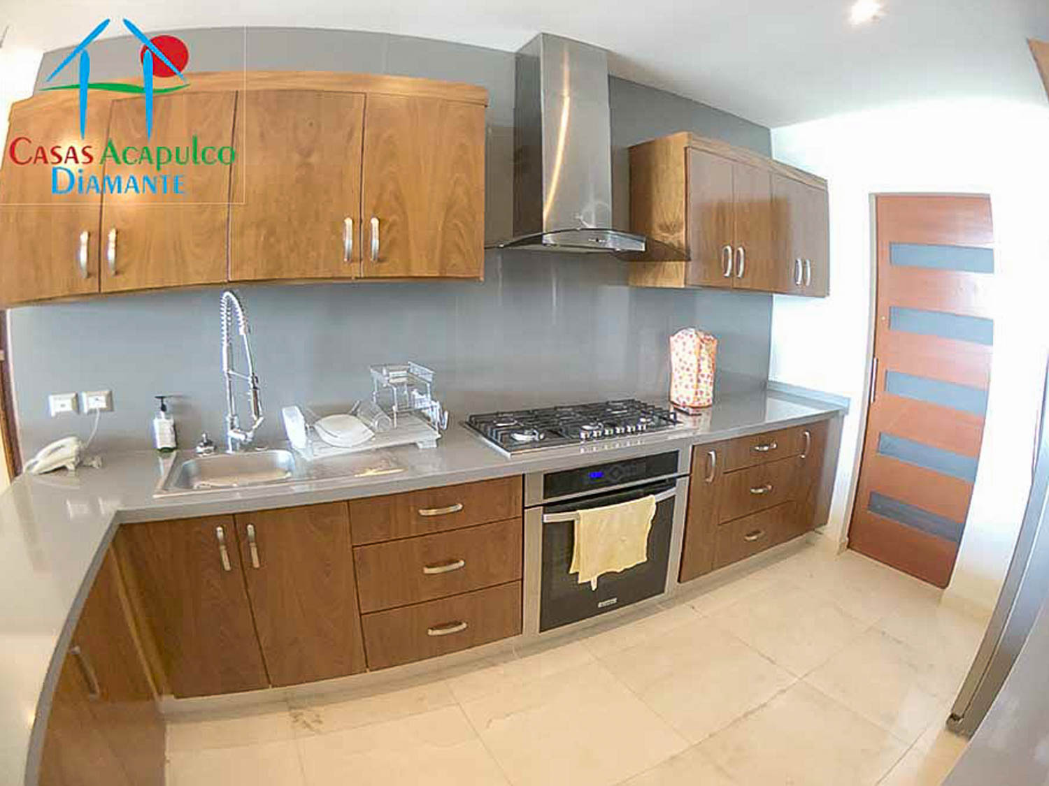 Ocean Front 406 - Cocina 2
