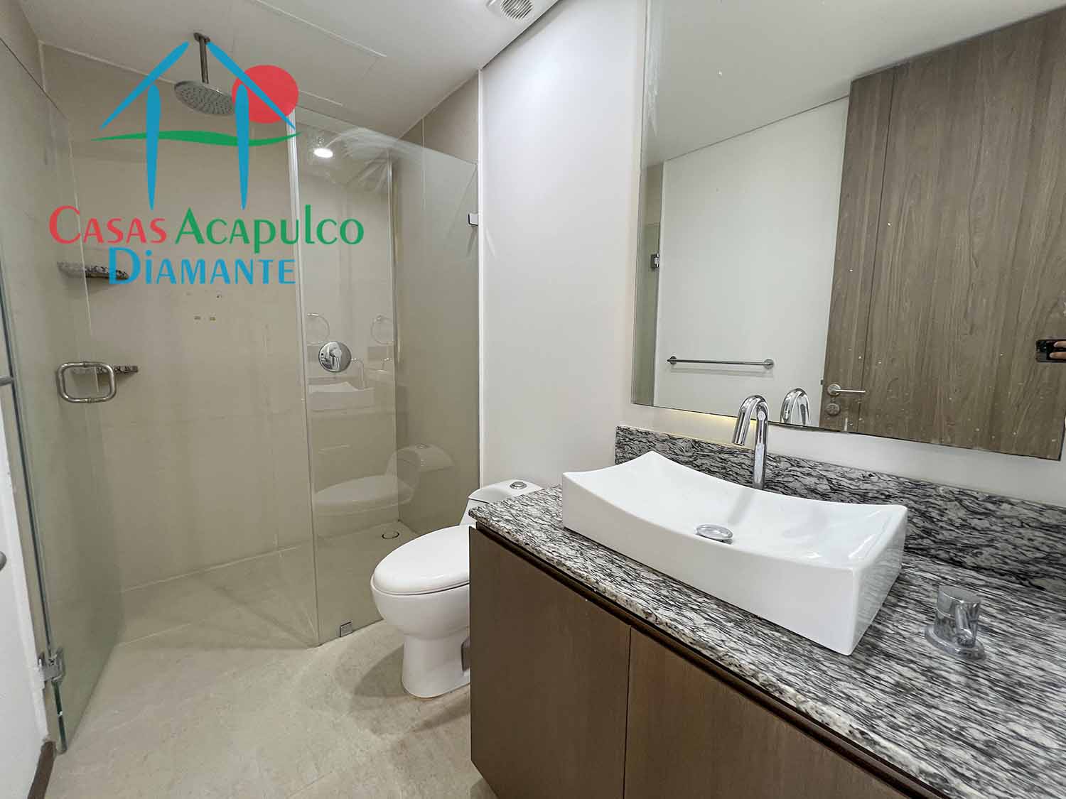 La Isla Java J3 - Baño completo 1