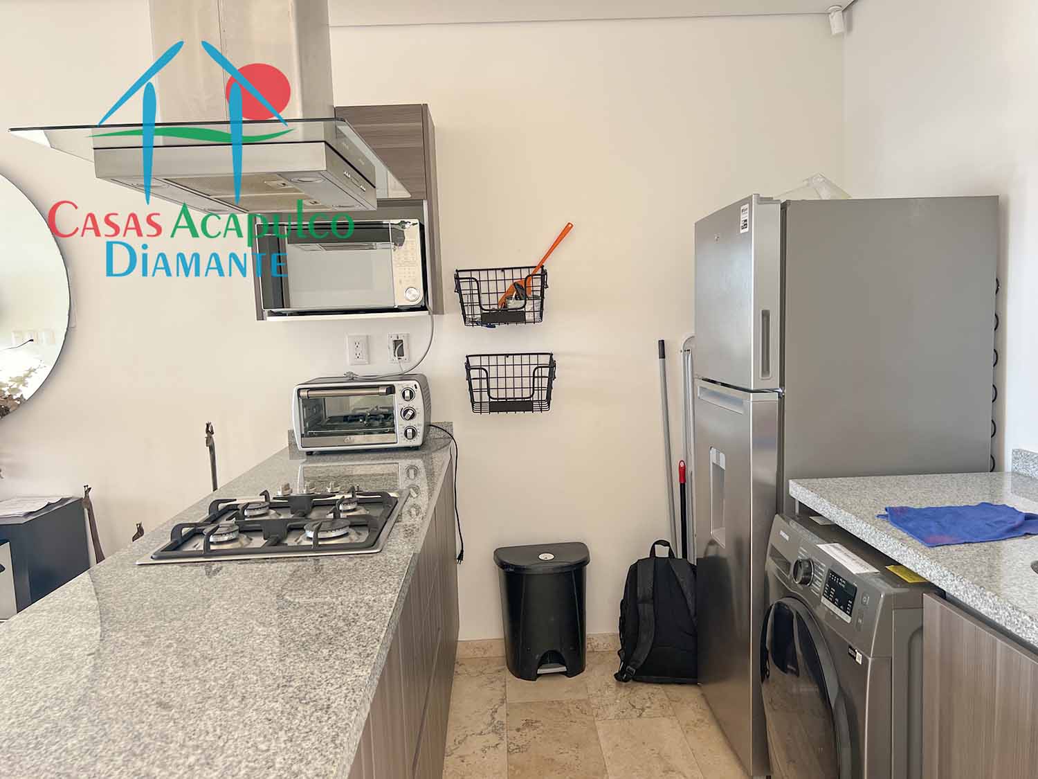 Armando's Le Club B 205 - Cocina 4