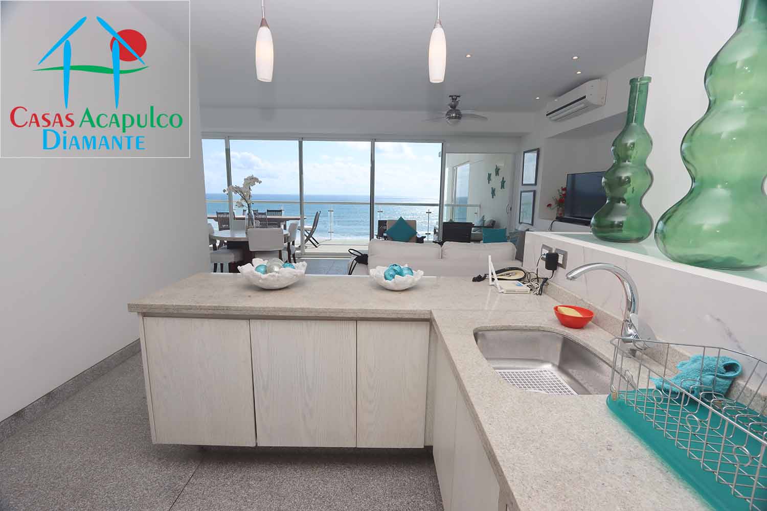 Ocean Front 605 - Cocina 3