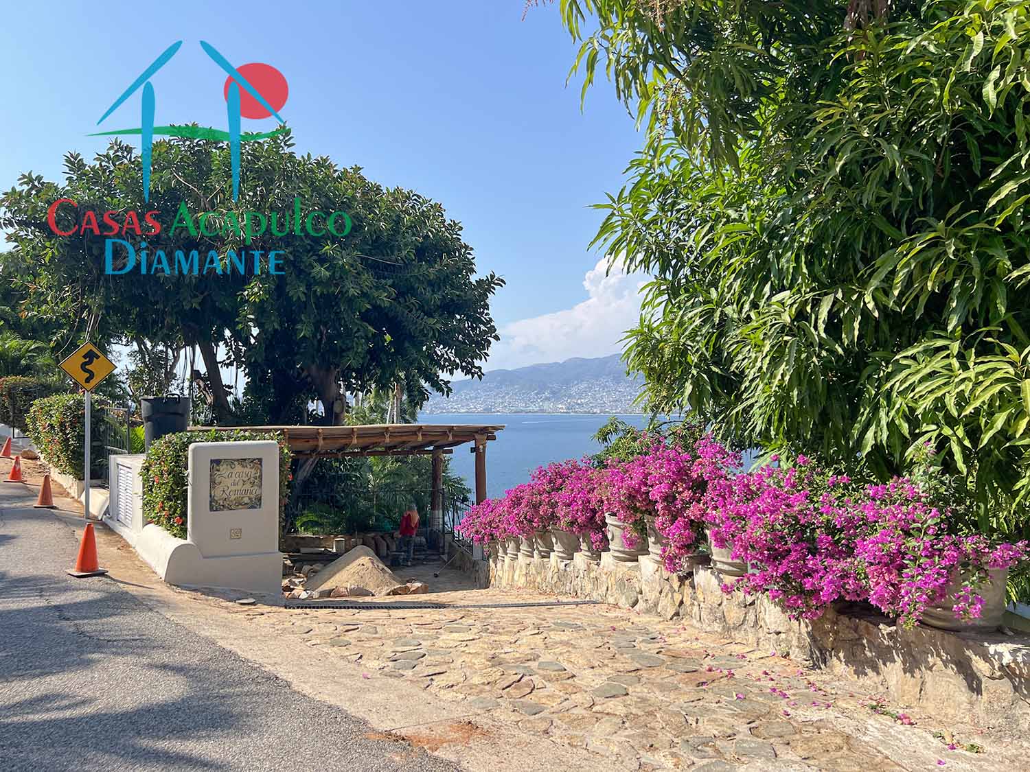 Casa Romance - Acceso 1