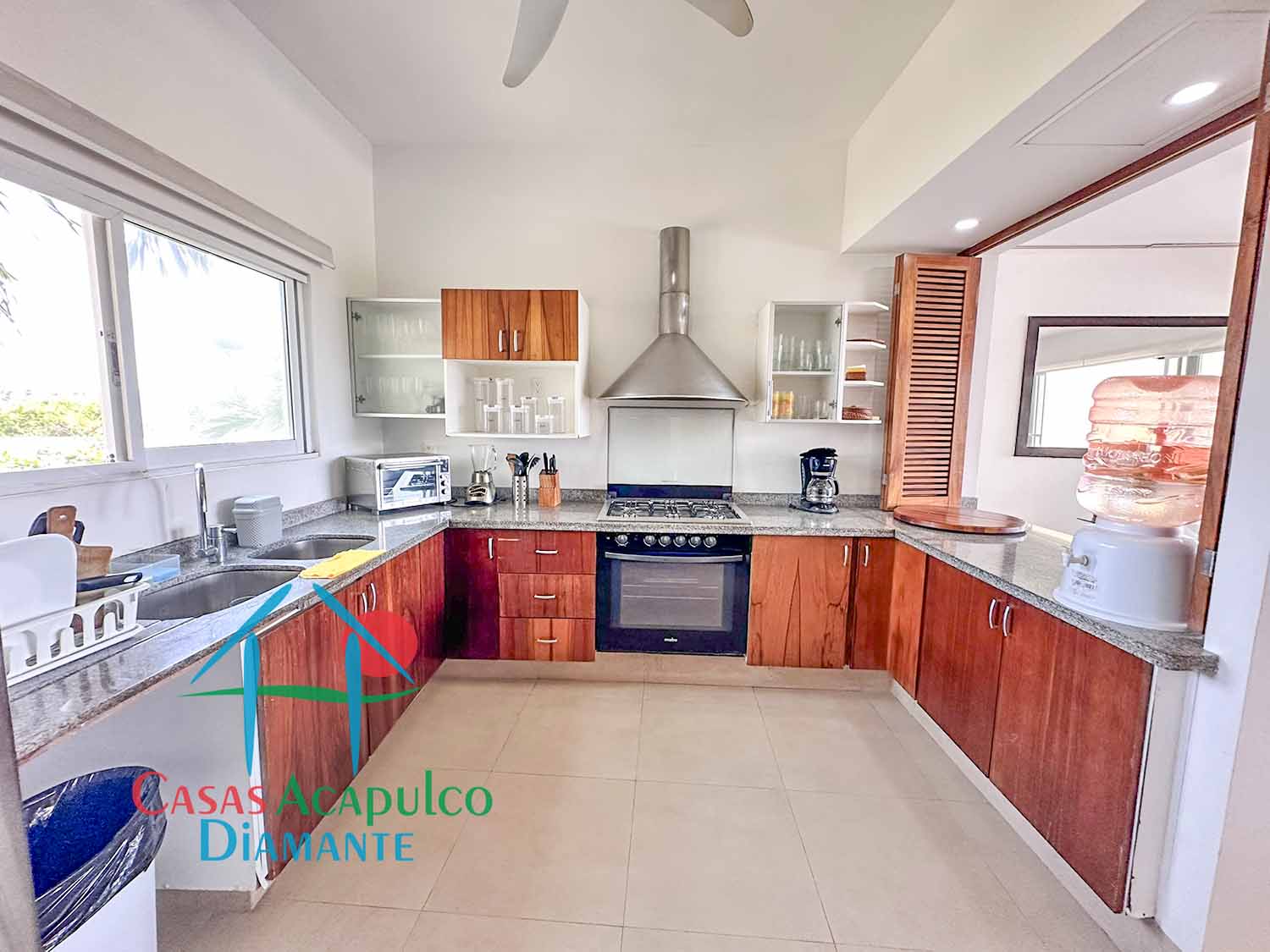 Pacífico Diamante Quilla 102 - Cocina 3
