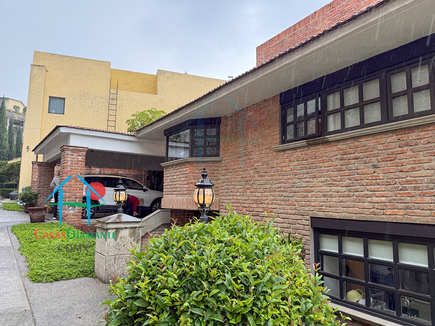 Interlomas Casa Rubén AB - Estacionamiento 2