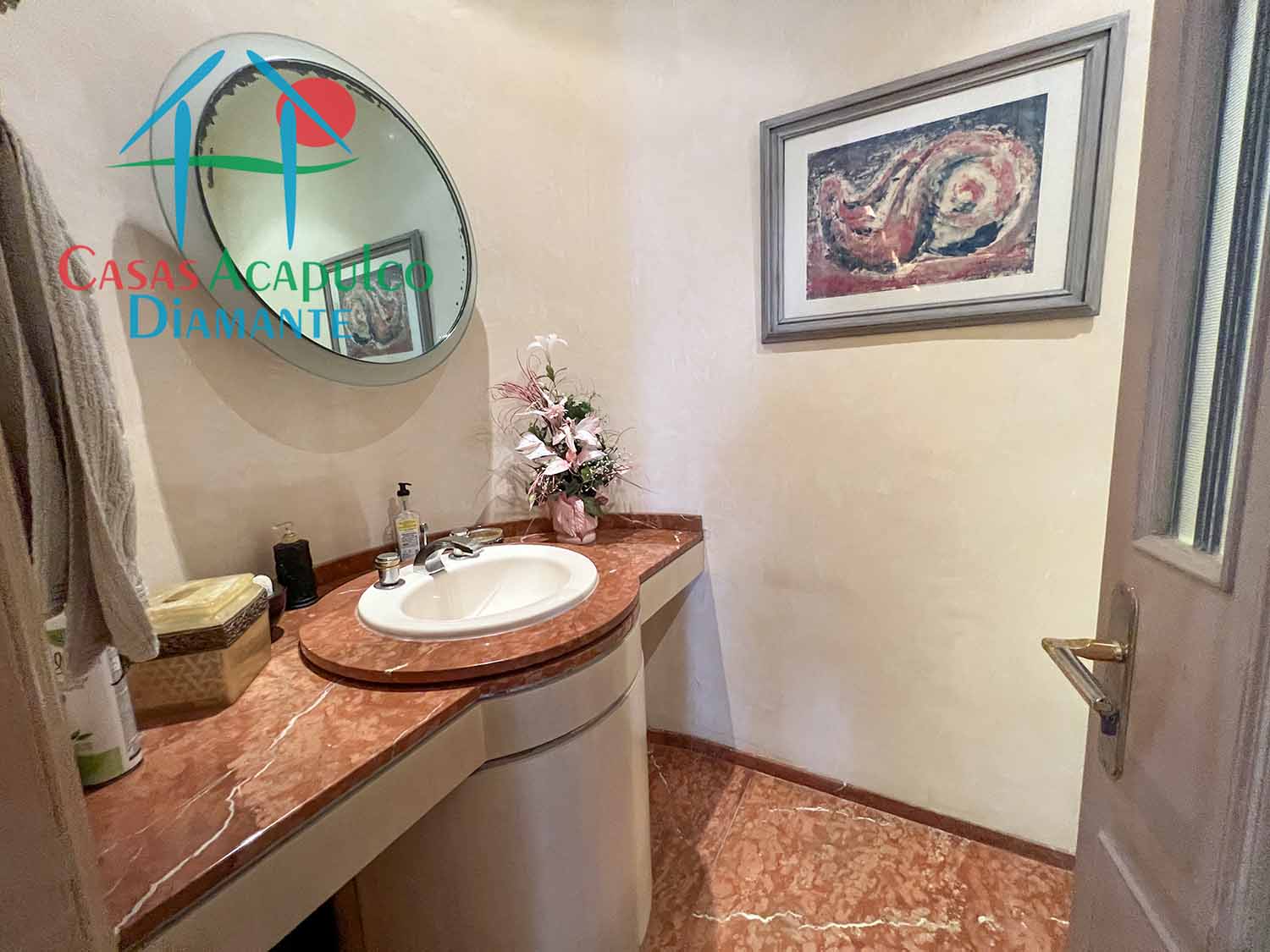El Dorado B6 - Baño de visitas 1