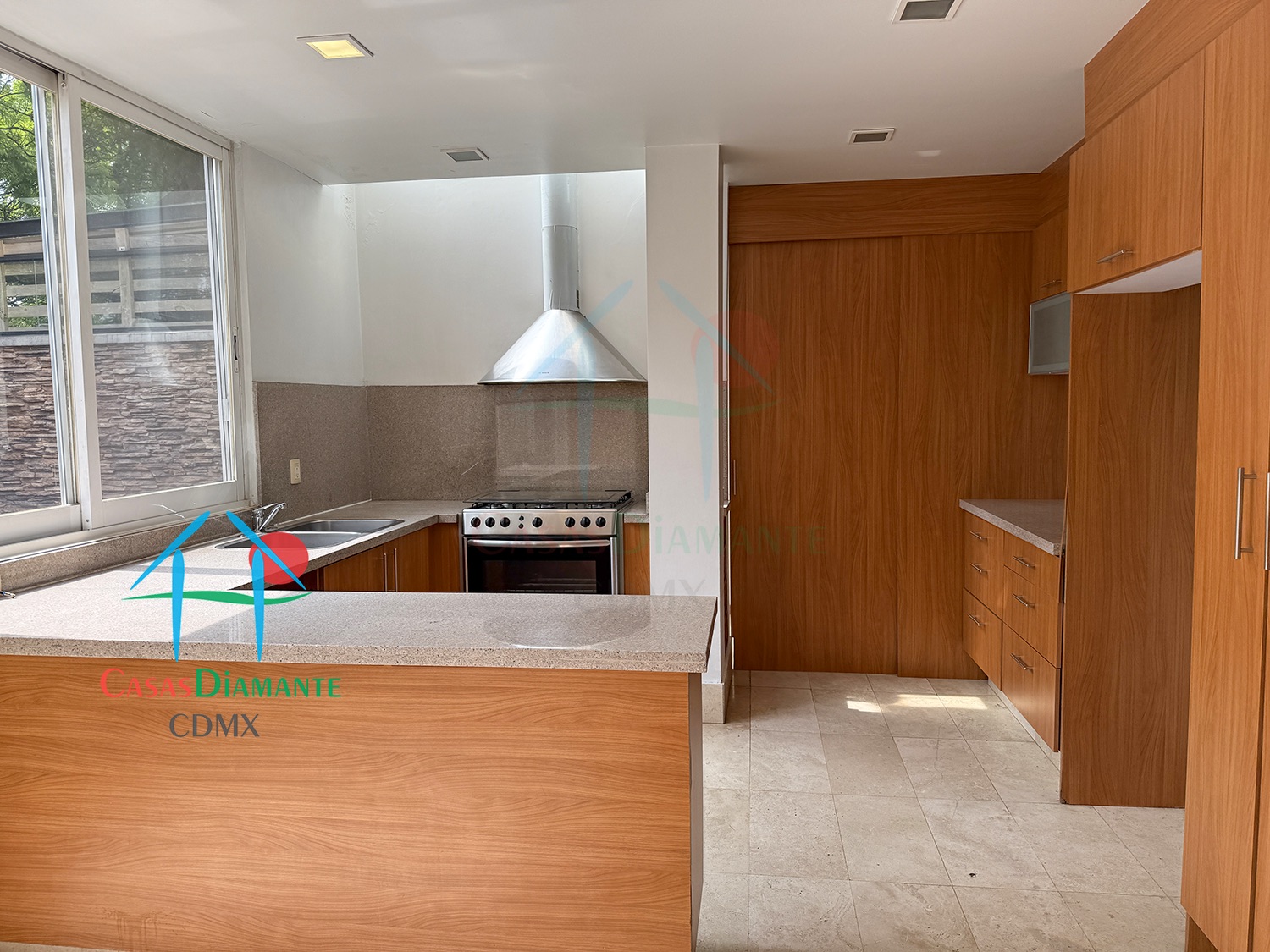 Villa Sauce BC - Cocina 2