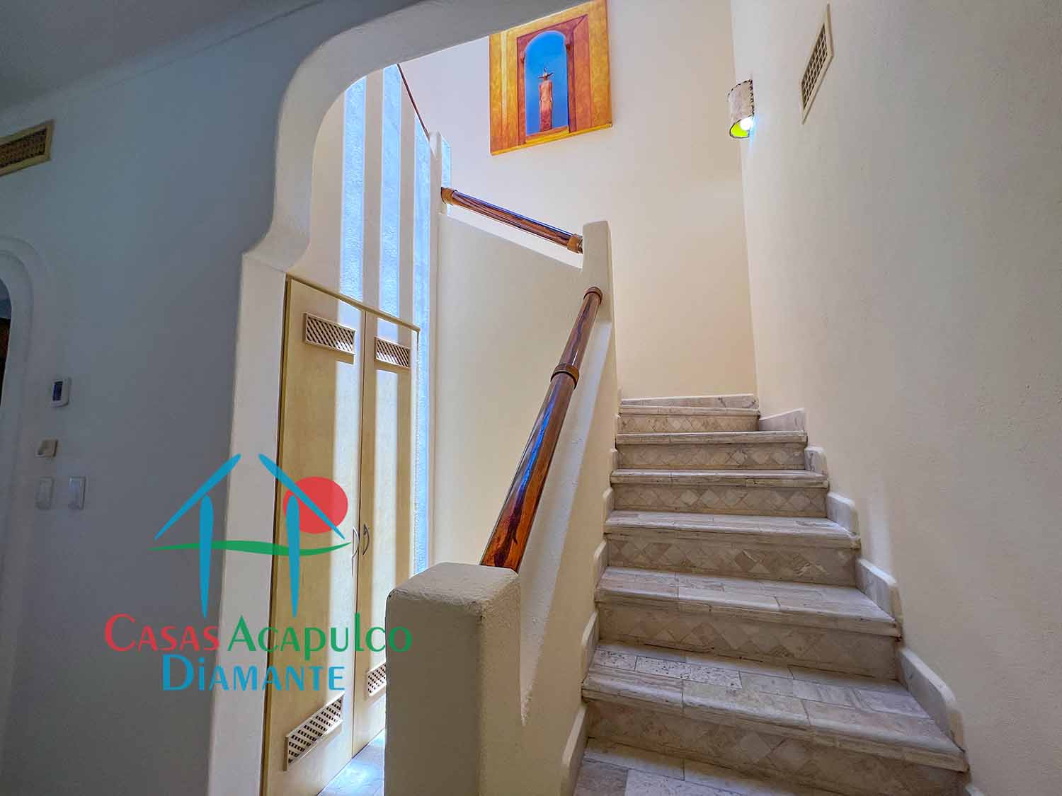 Son Vida Barbados 3 - Escaleras 1