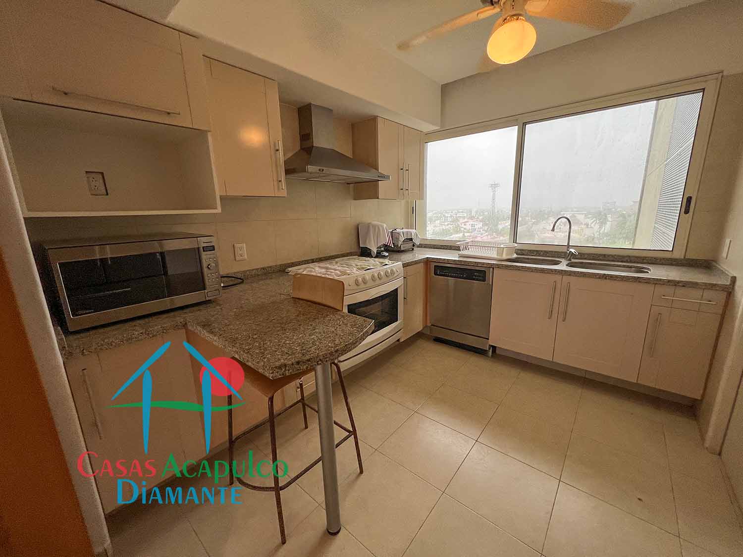 Playamar Diamante T2 501 - Cocina 1
