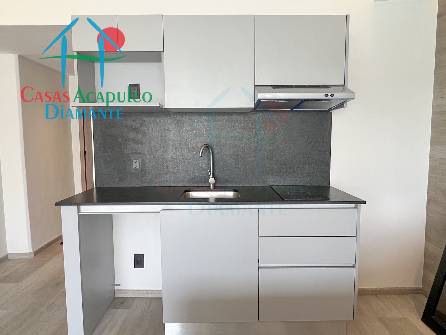 Romano Suites Hab 102-105 - Cocineta 1