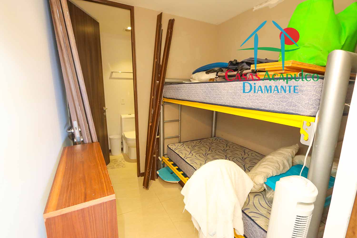 La Isla Fiji O5 - Cuarto de servicio 1