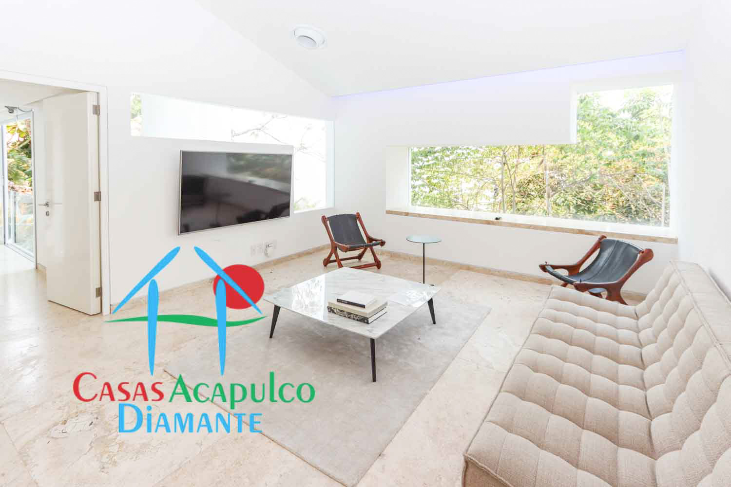 Casa del Cielo - Sala de televisión 1