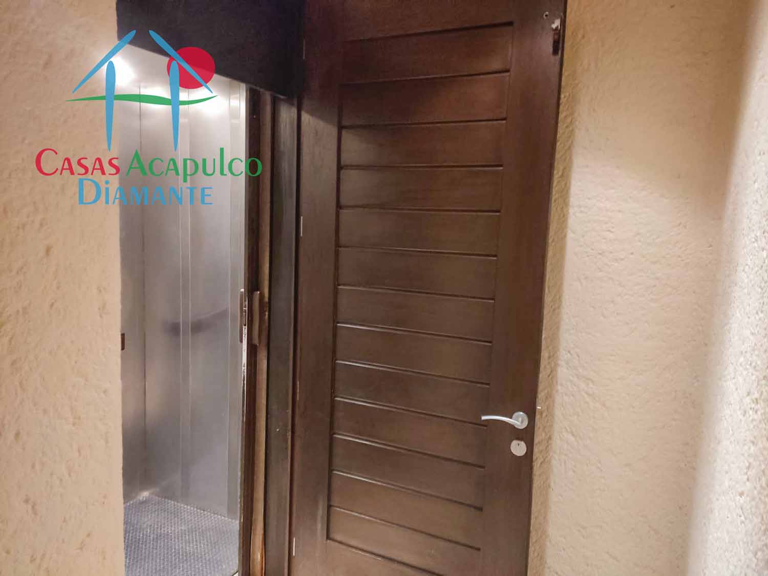 Villa Las Nubes con lote 23 - Elevador 5