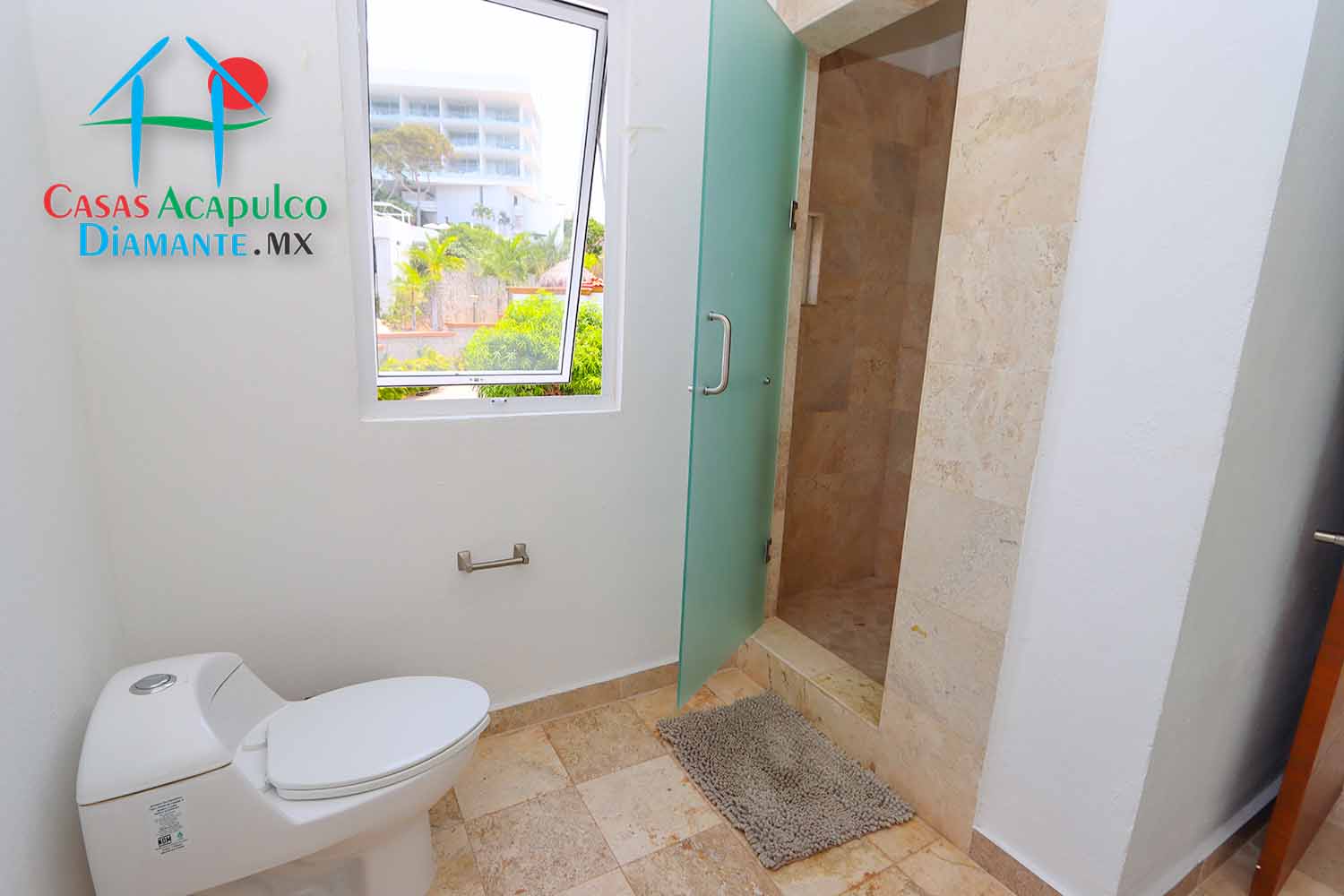 Brisas del Marqués Palmetto 16 - Baño completo segundo nivel 2