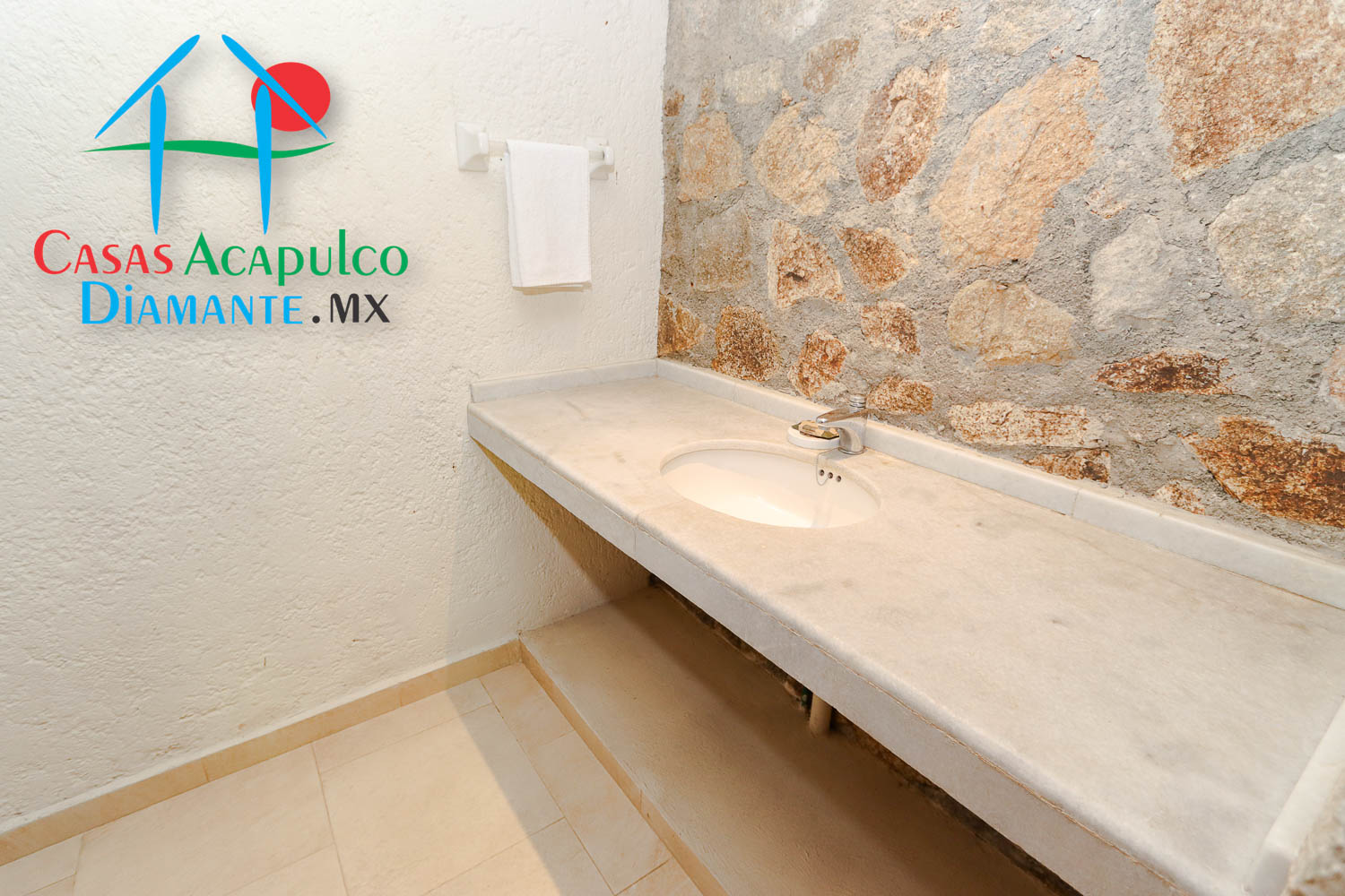 Brisas Guitarrón Villa Vista Azul - Baño de visitas 1