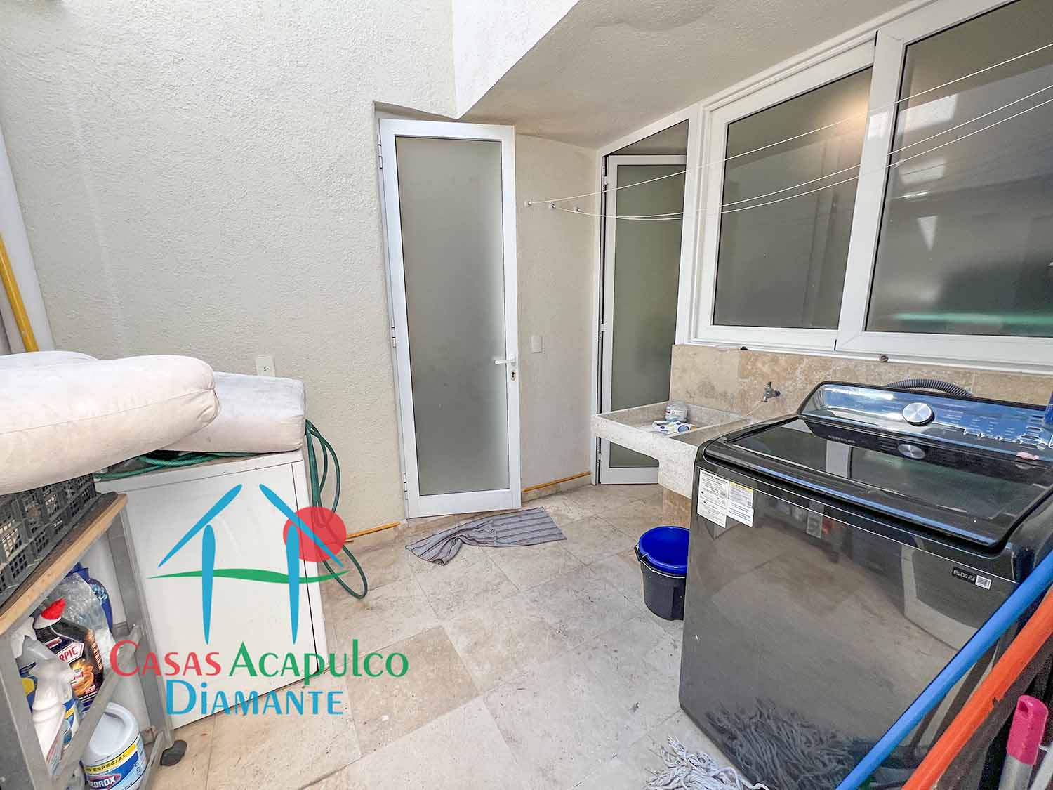 Brisas Diamante villa 78 - Lavandería 1