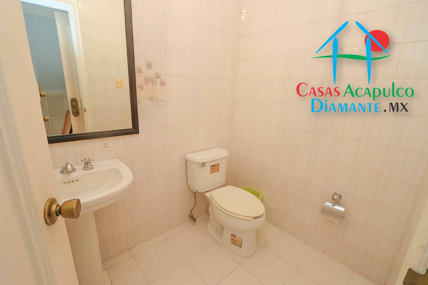 Villas Blancas 8 - Baño de visitas 1