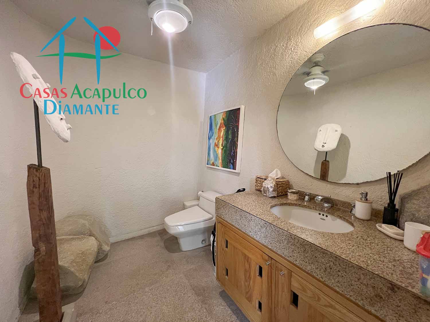 Casa Luna - Baño de visitas 1