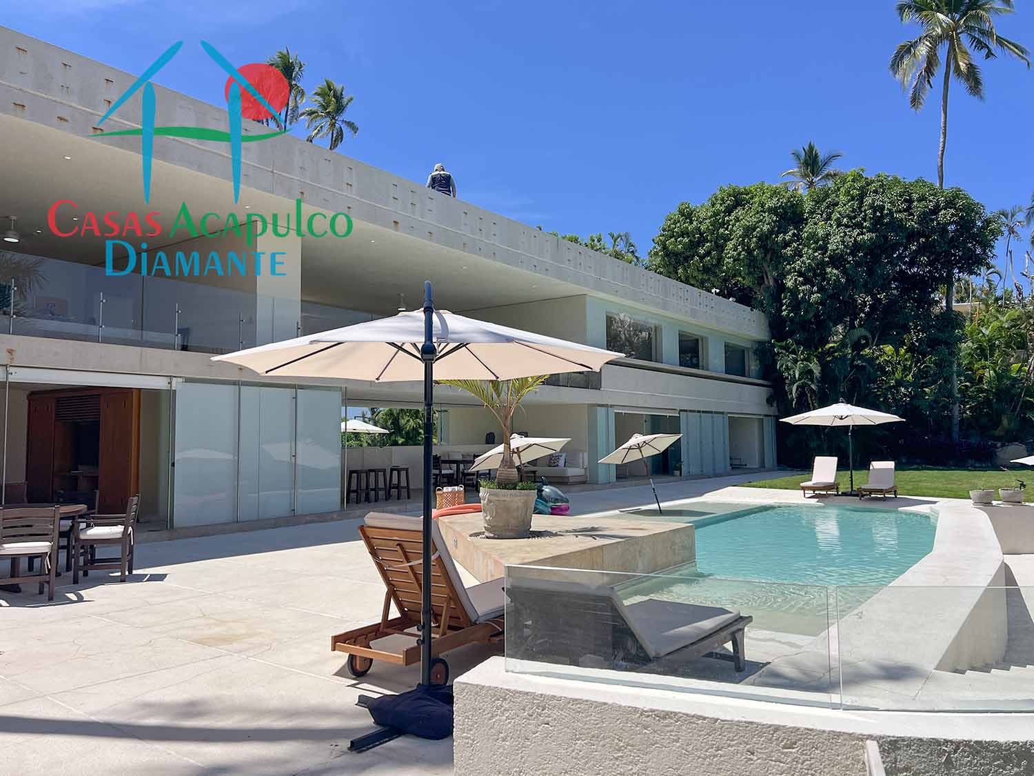 Casa Luna - Jardín y alberca 2