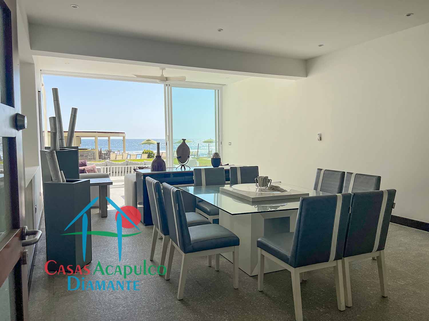 Ocean Front 108 - Estancia 1