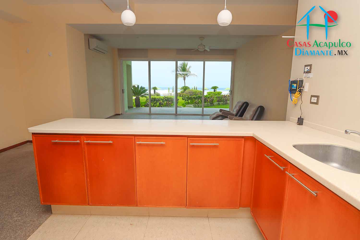 Ocean Front 106 - Cocina 3