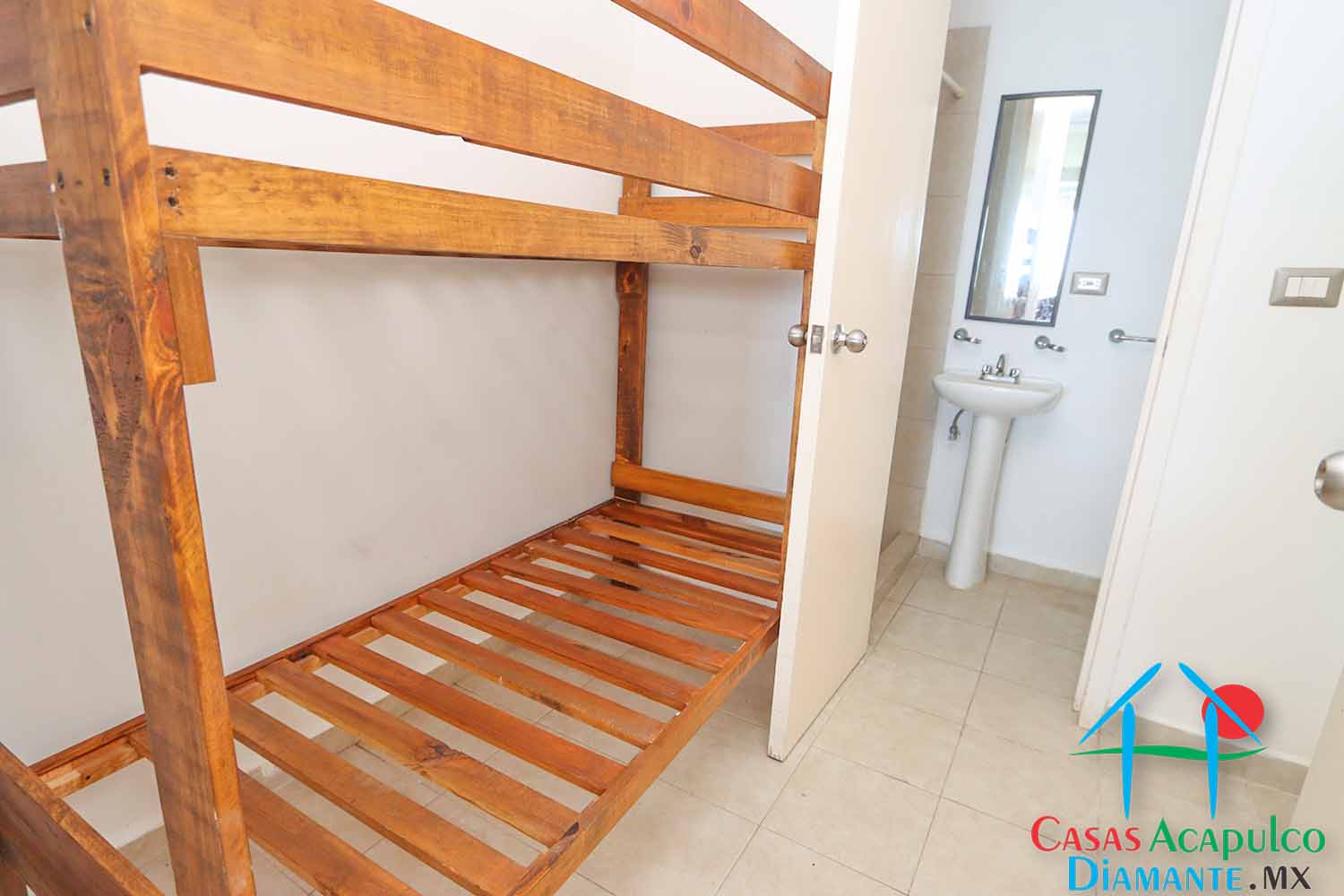 Ocean Front 106 - Cuarto de servicio 1