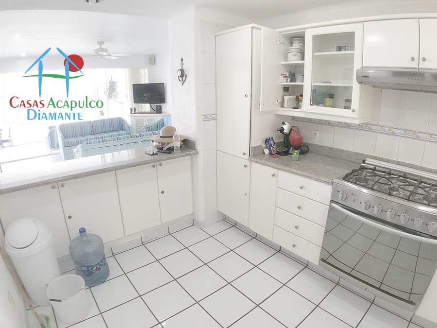 Brisas Diamante T5 168 - Cocina 2