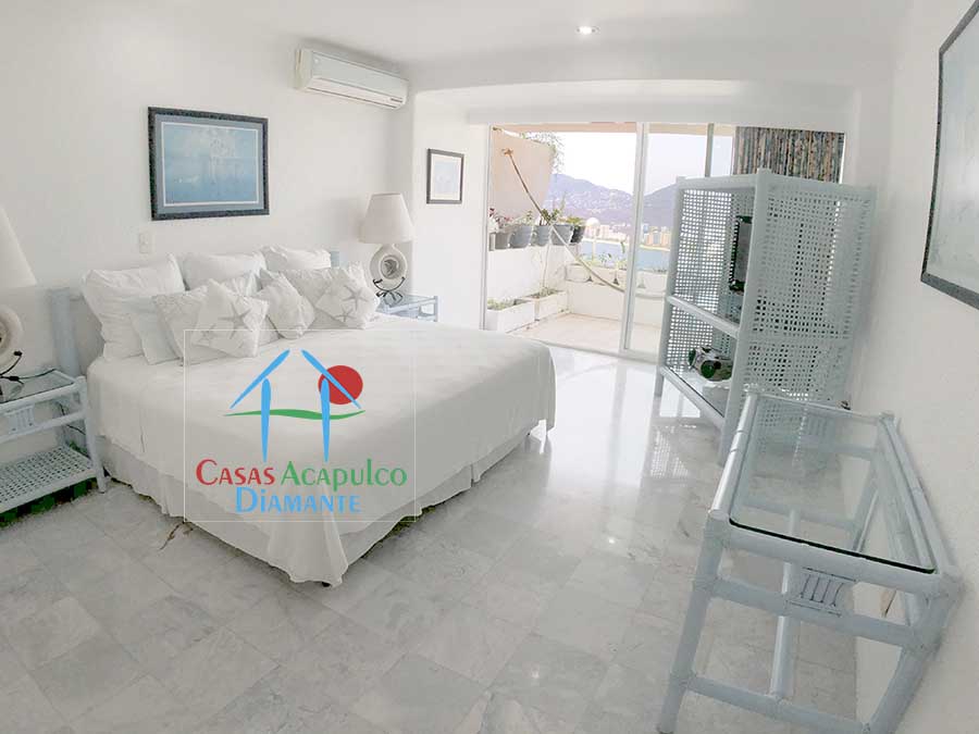Brisas Diamante T5 168 - Recámara principal 1