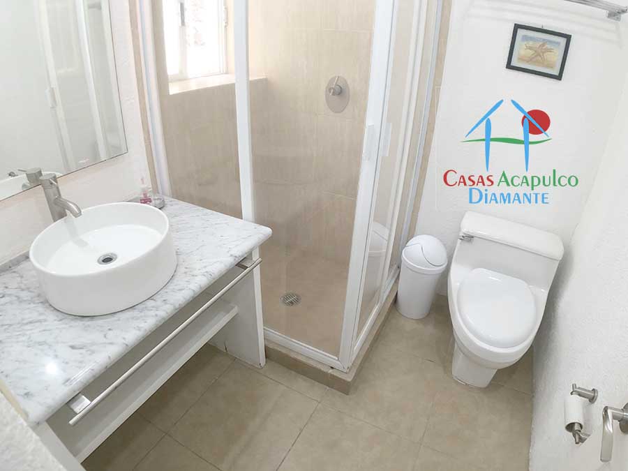 Brisas Diamante T5 168 - Recámara uno 5