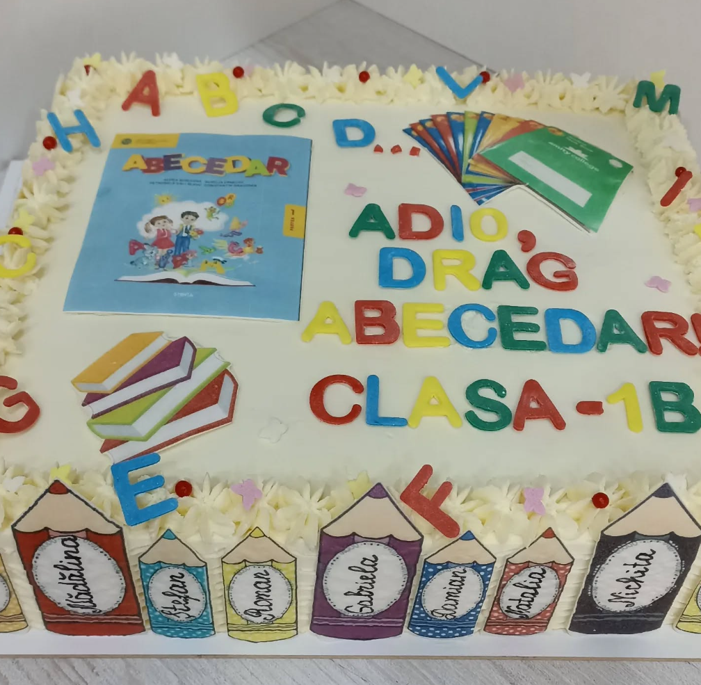 Tort Adio Abecedar cu Print Vafa si Creioane