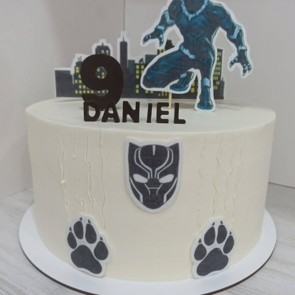 Tort Tematic Black Panther: Print Vafă, Nume și Cifră