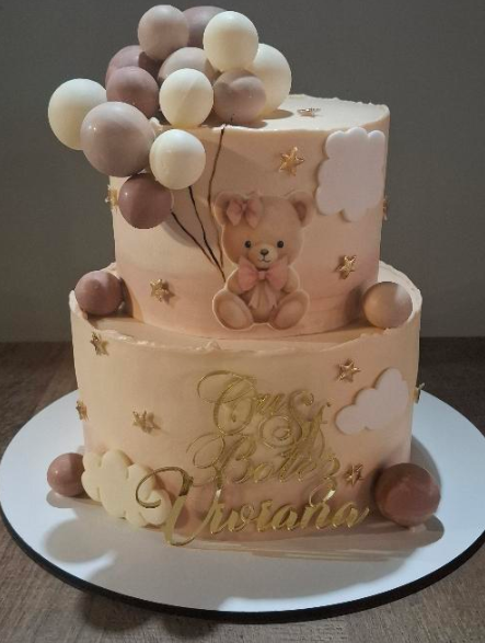 Tort Botez Etajat: Ursuleț, Sfere Pastel și Topper Auriu