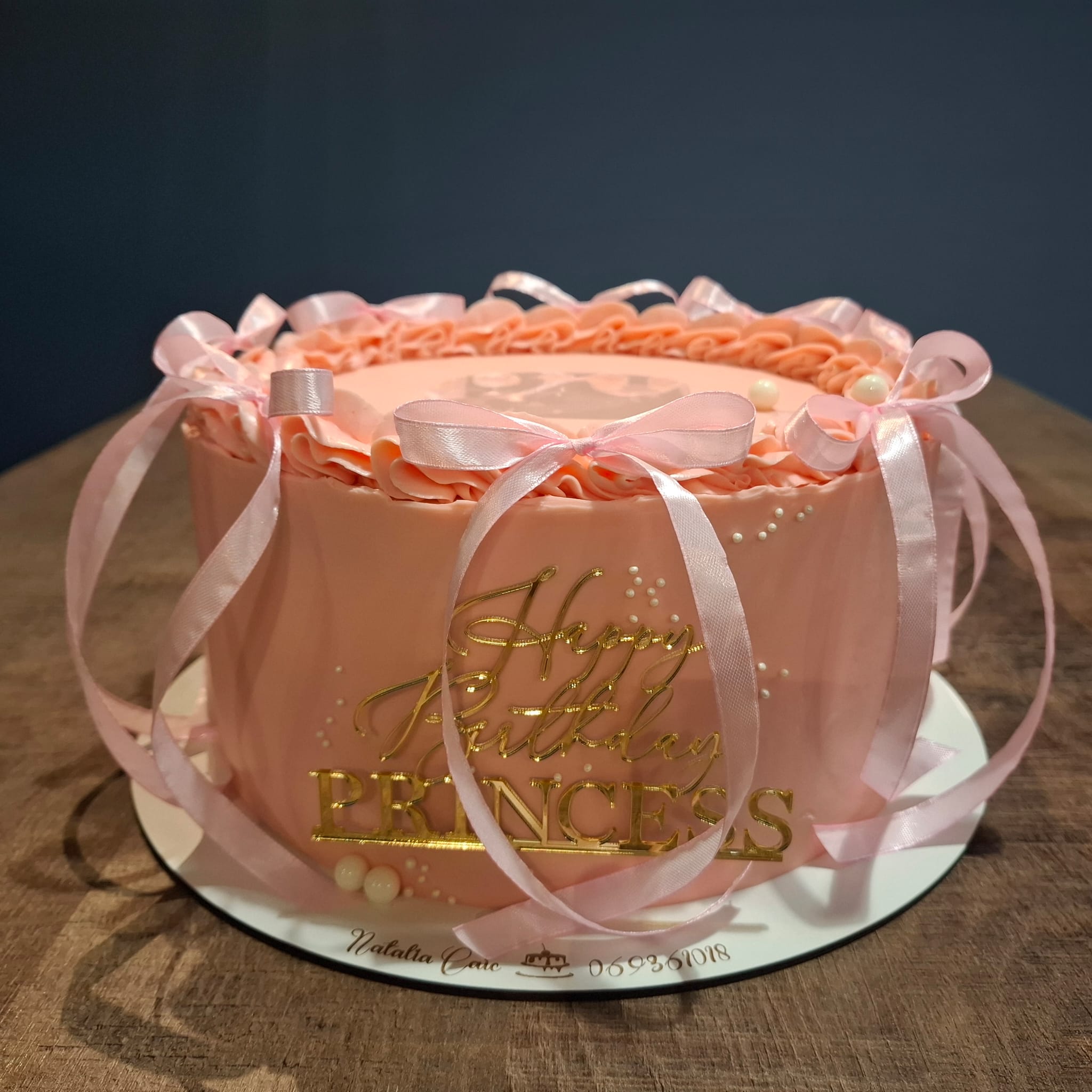 Tort Coquette cu Fundițe Roz și Topper Princess