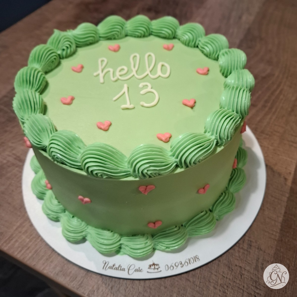 Tort Minimalist Verde "Hello 13" cu Inimioare