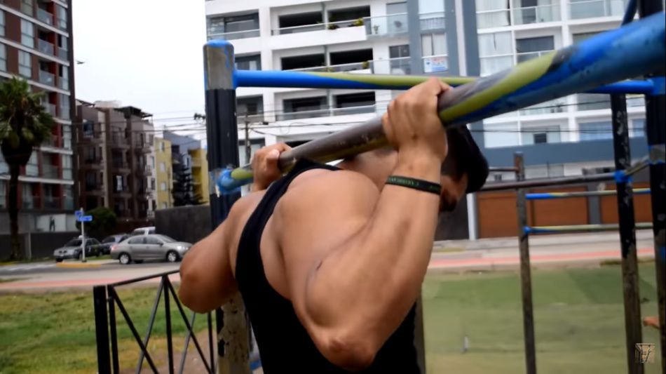 Be careful with this pull up variation cover