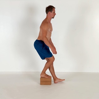 Quarter pistol squat touchdown