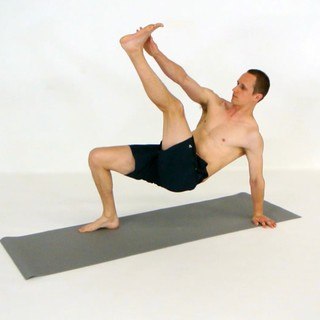 Table top cross toe touch