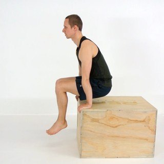 Chair l-sit