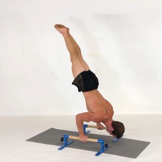 Handstand pushup