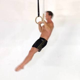 Ice-cream muscle-up
