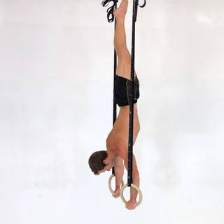 Rings handstand
