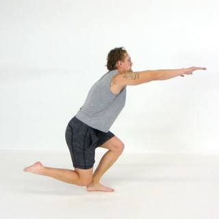 Single-leg lunge